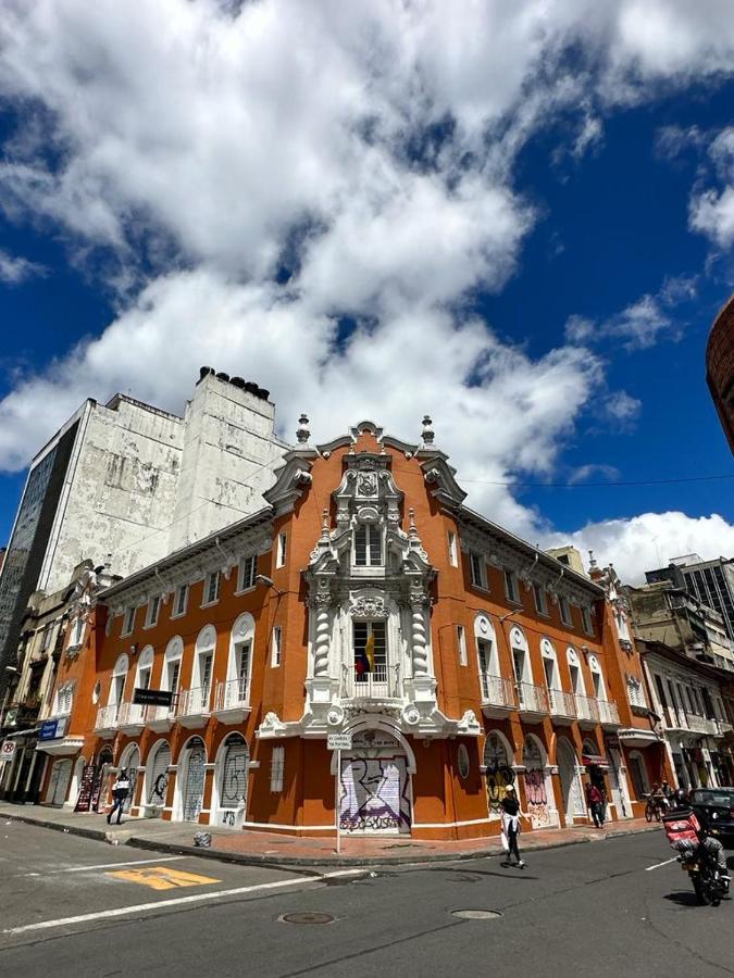 Hotel Artistico Bogotá Esterno foto