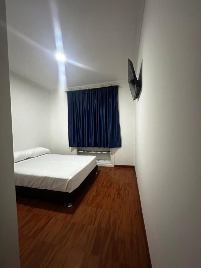 Hotel Artistico Bogotá Esterno foto