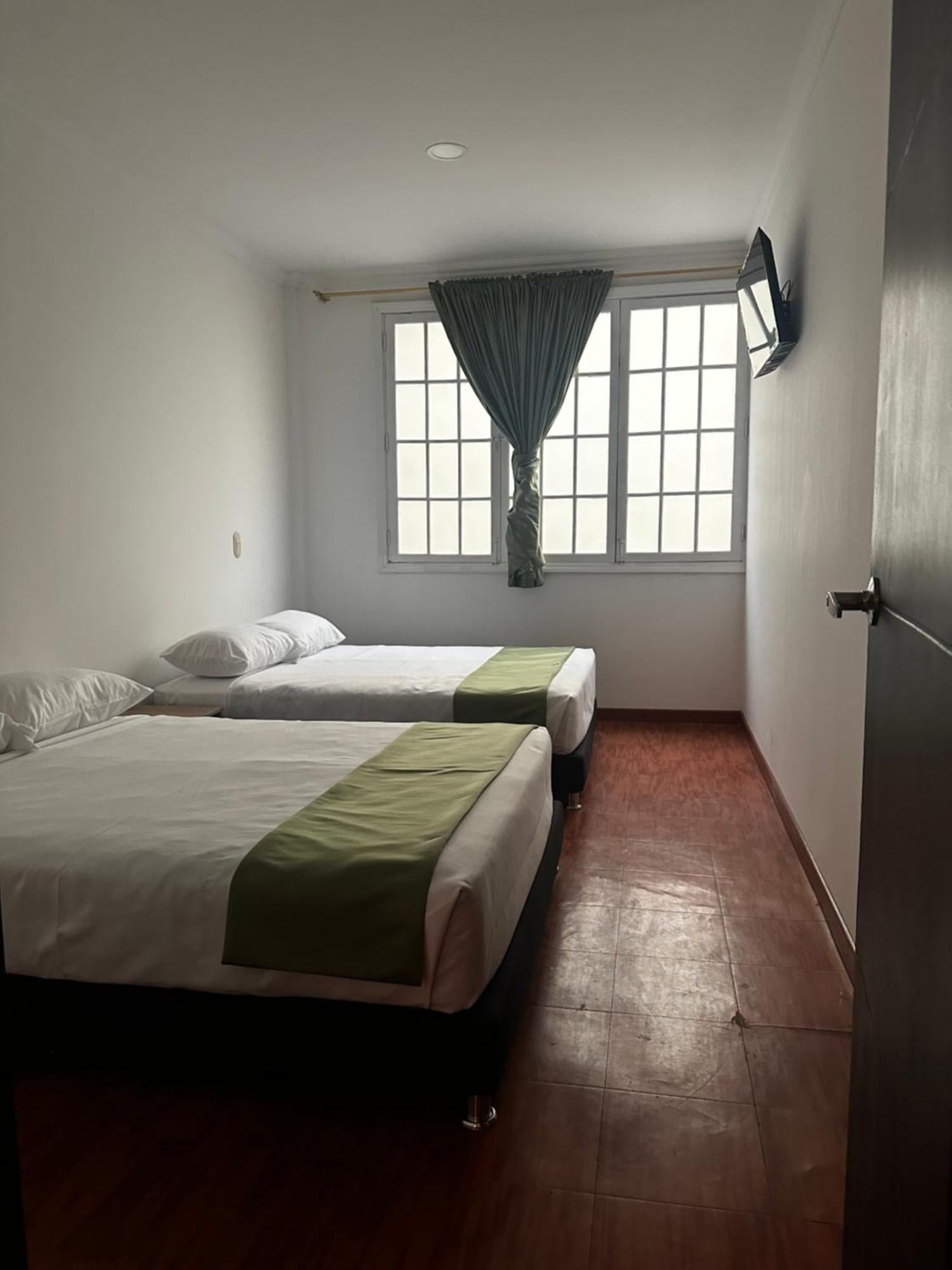 Hotel Artistico Bogotá Esterno foto